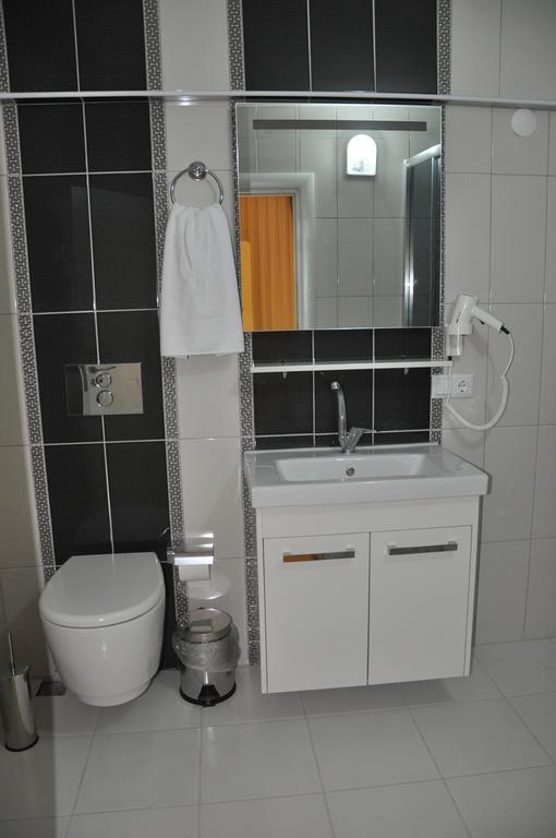 Hotel Iscen Mustafakemalpaşa Exteriör bild